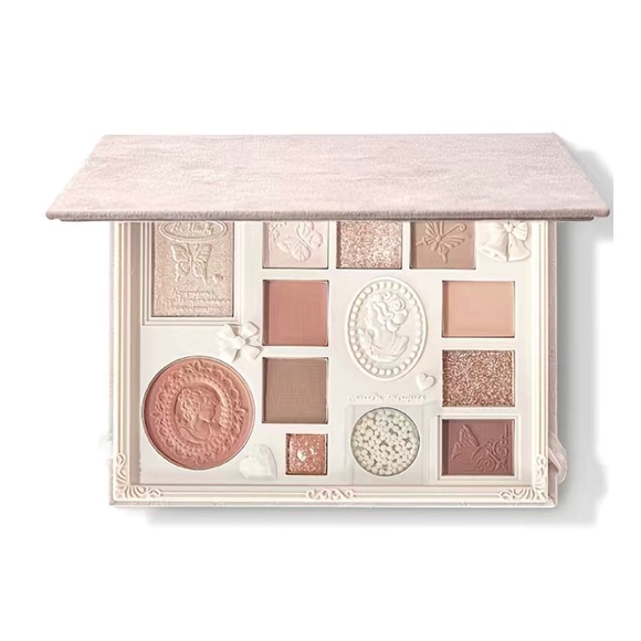 COLOR ROSE antique coquette makeup pallet! - Picture 1 of 4